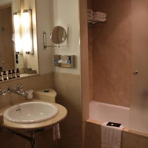 Junior King Suite